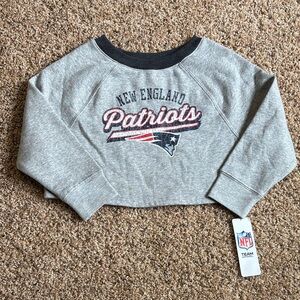 NFL New England Patriots Gray Crewneck Cropped Sweatshirt Girls XS 4/5